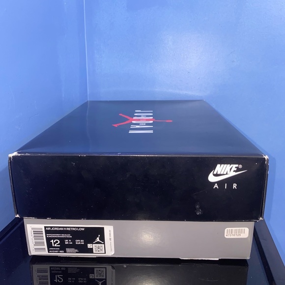 Jordan 11 low concord bred - Picture 5 of 7